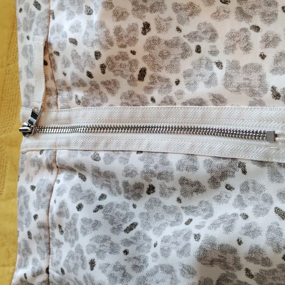 Skirt - Picture 3 of 4